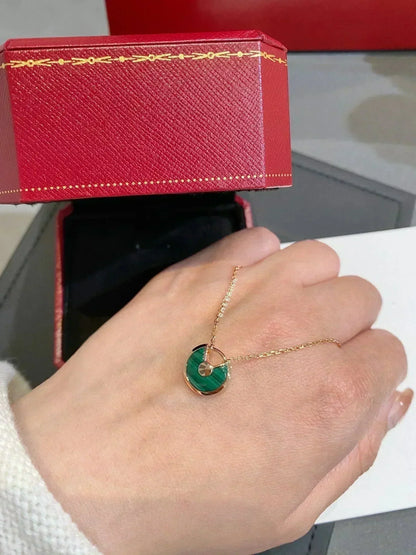 [LUXE]COLLAR AMULETTE DE MALAQUITA EN ORO ROSA