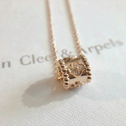 [LUXE] COLLAR CON PEDANTE DE PERLEE ORO / ORO ROSA