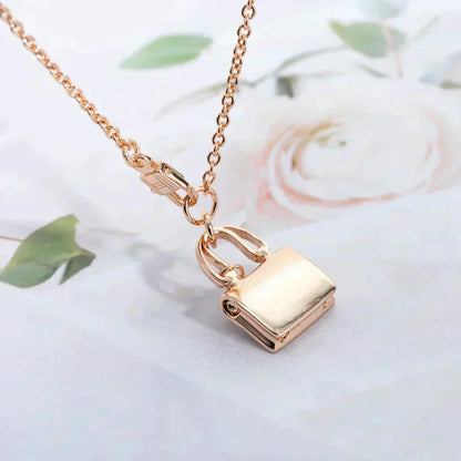 [LUXE]COLLAR AMULETTE PEDANTE ORO ROSA