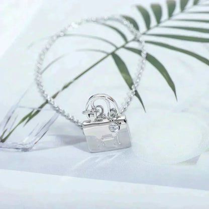 [LUXE]COLLAR DE PLATA CON PEDANTE AMULETTE