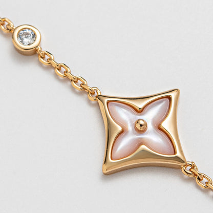 [LUXE] PULSERA DE ORO ROSA CON 1 DIAMANTE Y ESTRELLA
