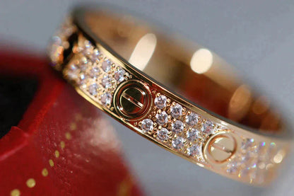 [LUXE] ANILLO DE AMOR DE 3,6 MM CON PAVÉ DE DIAMANTES