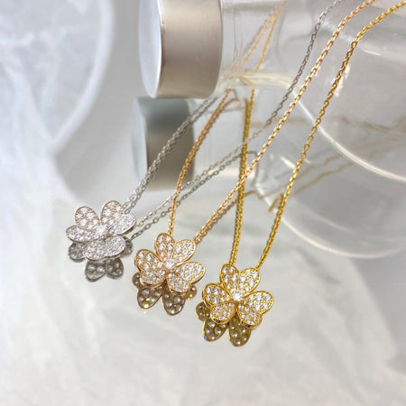 COLLAR DE DIAMANTES CON FLOR [LUXE]