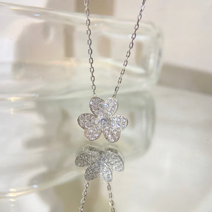 COLLAR DE DIAMANTES CON FLOR [LUXE]