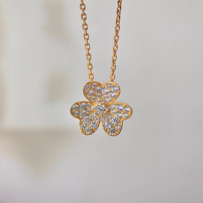 COLLAR DE DIAMANTES CON FLOR [LUXE]