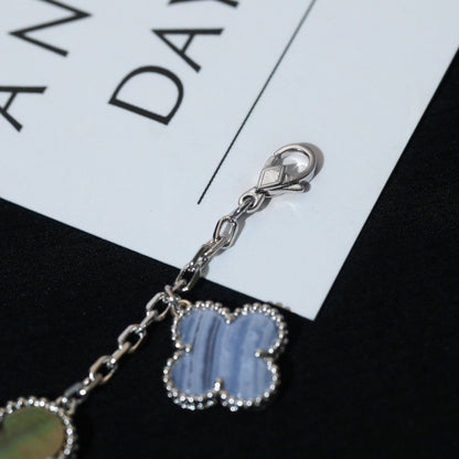 [LUXE]PULSERA TRÉBOL 5 MOTIVOS MOP CALCEDONIA PLATA 
