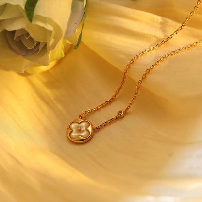 [LUXE] COLLAR DE ORO ROSA CON 1 DIAMANTE Y PEDANTE SOL