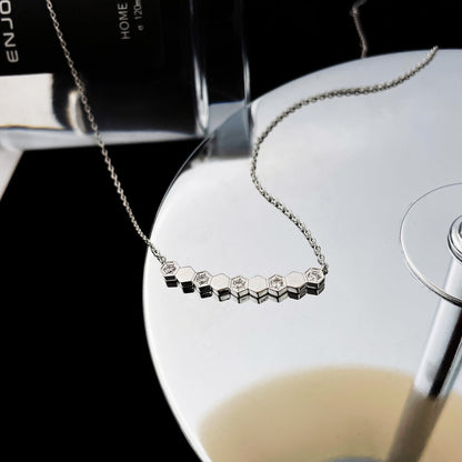 [LUXE] COLLAR DE DIAMANTES BEE MY LOVE