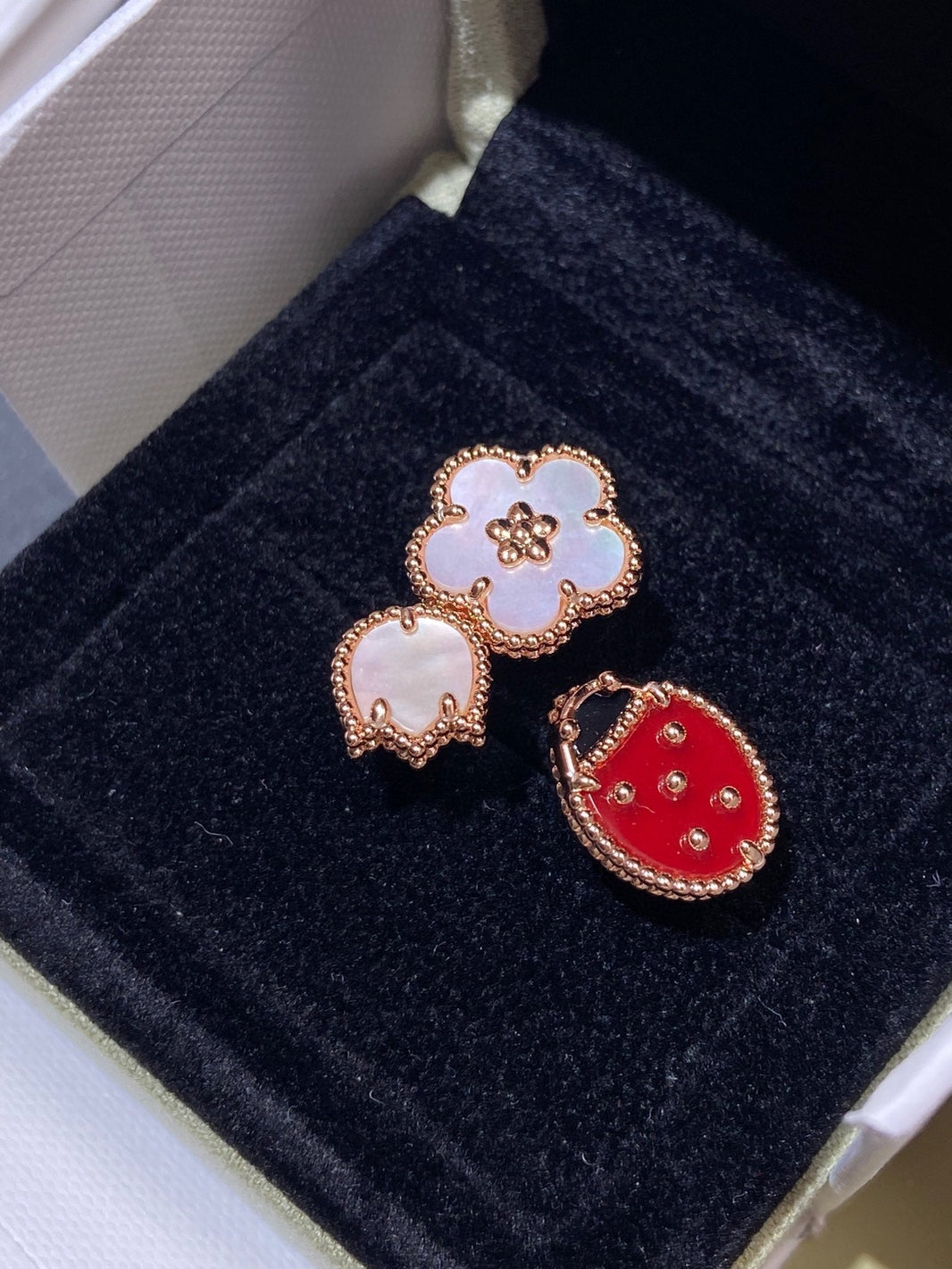 [LUXE]LUCKY 3 MOTIF ROSE GOLD RING