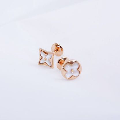 [LUXE] PENDIENTES DE BOTONERA CON ESTRELLA Y SOL EN ORO ROSA