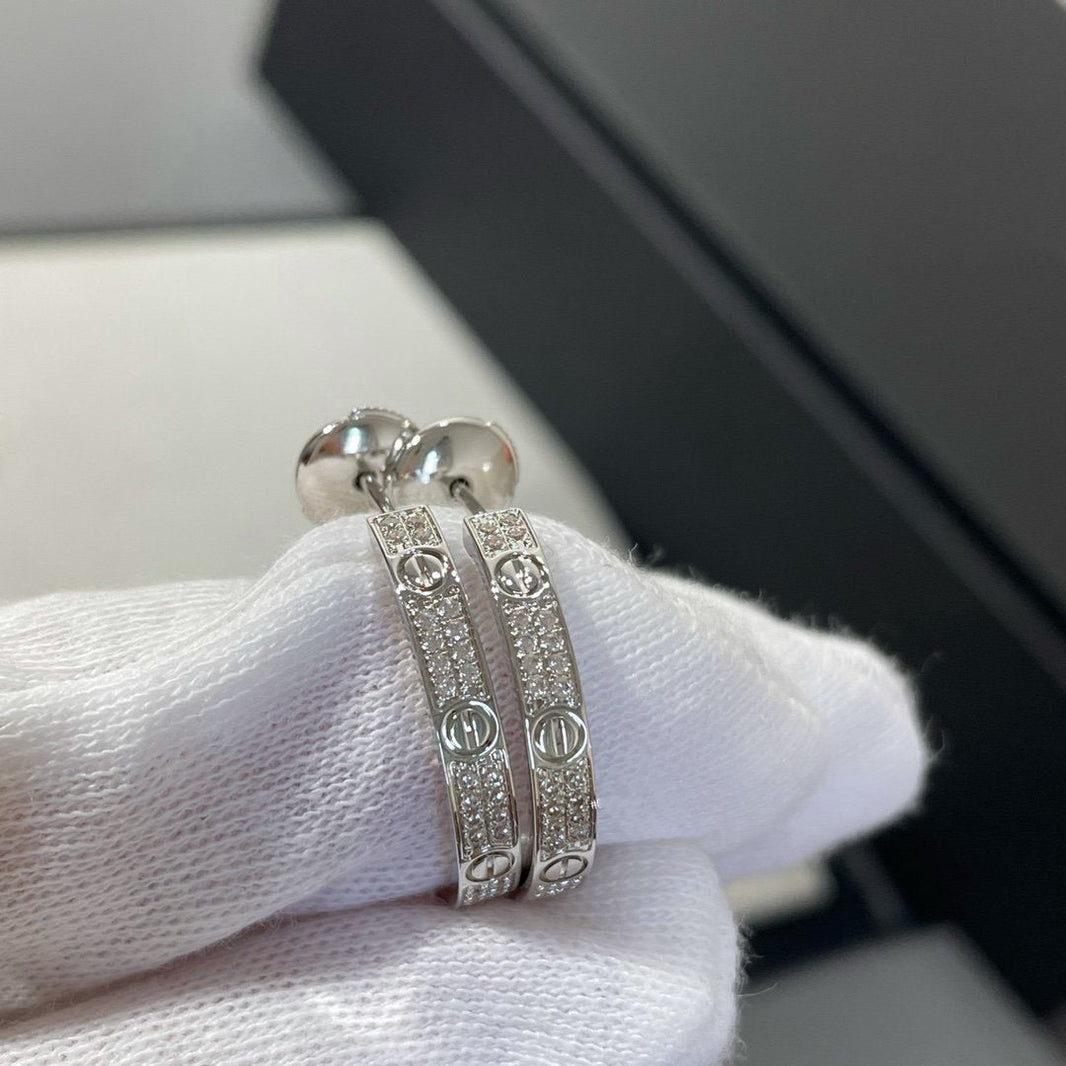 [LUXE] PENDIENTES DE ARO DE PLATA CON DIAMANTES LOVE
