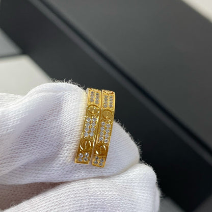 [LUXE] PENDIENTES DE ARO DE ORO CON DIAMANTES LOVE