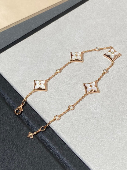 [LUXE] PULSERA DE ORO ROSA CON 4 MOTIVOS DE ESTRELLAS Y DIAMANTE