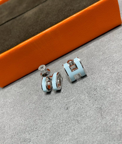 [LUXE] PENDIENTES POP H AZUL CIELO
