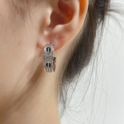 [LUXE] PENDIENTES DE PLATA CON DIAMANTES Y CERÁMICA LOVE