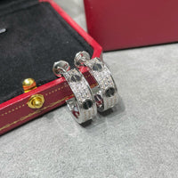 [LUXE] PENDIENTES DE PLATA CON DIAMANTES Y CERÁMICA LOVE