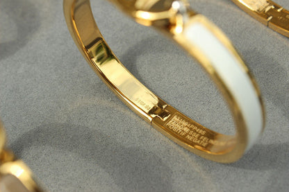 PULSERA DE ORO CON CADENA CLIC [LUXE]