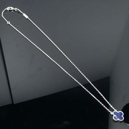 [LUXE] COLLAR LARGO DE PLATA CON TRÉBOL DE PIETERSITA