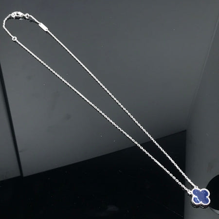 [LUXE] COLLAR LARGO DE PLATA CON TRÉBOL DE PIETERSITA