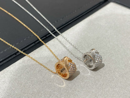 [LUXE] COLLAR CON PAVIMENTO DE DIAMANTES Y PRUEBA DE GRAVÁMENES