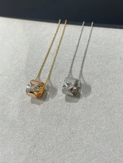 [LUXE] COLLAR DE DIAMANTES CON PRUEBA DE GRAVAMEN
