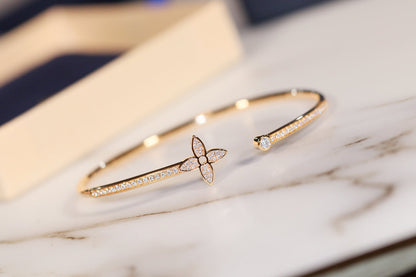 [LUXE]IDYLLE PULSERA ABIERTA DE ORO CON PAVÉ DE DIAMANTES