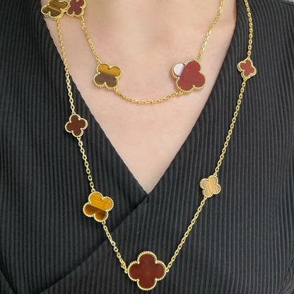 [LUXE] COLLAR DE OJO DE TIGRE CON 16 MOTIVOS DE TRÉBOL Y CORNALINA EN ORO ROSA