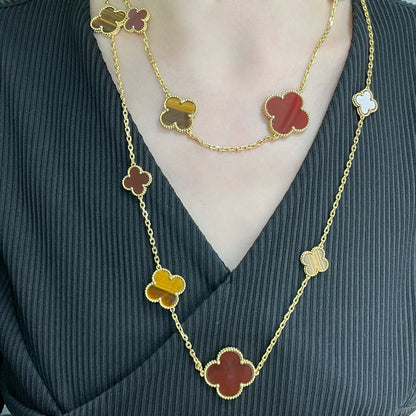 [LUXE] COLLAR DE OJO DE TIGRE CON 16 MOTIVOS DE TRÉBOL Y CORNALINA EN ORO ROSA