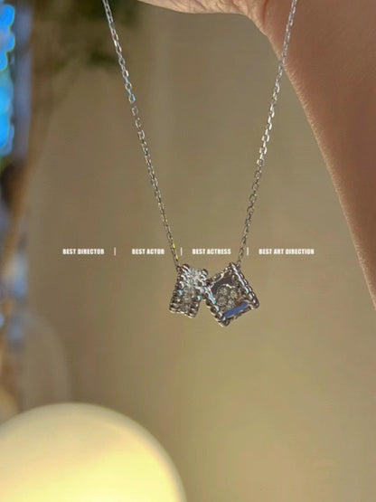 [LUXE] COLLAR DE PLATA CON DIAMANTES Y DOBLE COLGANTE PERLEE