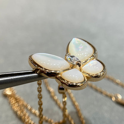 [LUJO] COLLAR DE MARIPOSA CON DIAMANTES