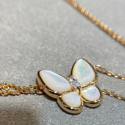 [LUJO] COLLAR DE MARIPOSA CON DIAMANTES