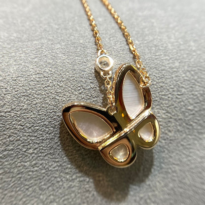 [LUJO] COLLAR DE MARIPOSA CON DIAMANTES