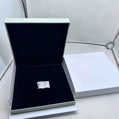 [LUXE] VA CLOVER BOX GIFT BAG
