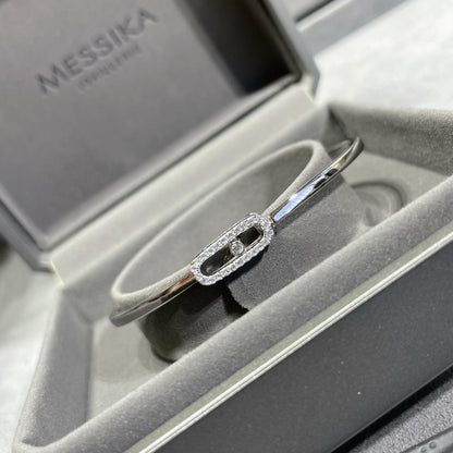 [LUXE] Move Uno pavé flex bangle medium