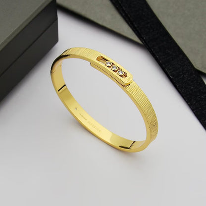 [LUXE] Move Noa Ciselé bangle