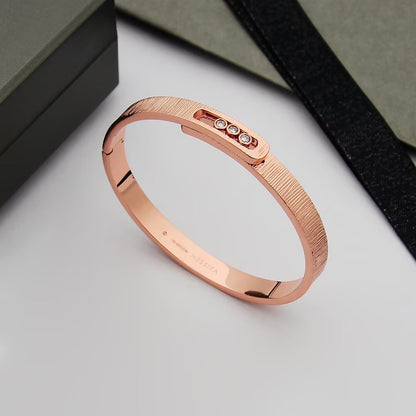 [LUXE] Move Noa Ciselé bangle