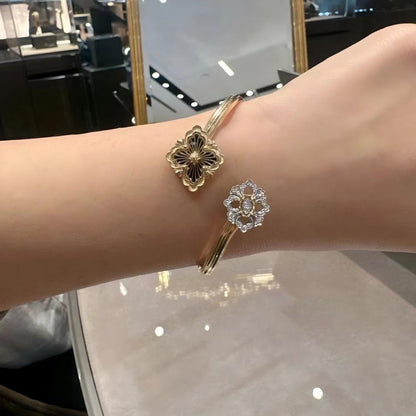 [LUXE JEWELRY] OPERA TULLE  GOLD BRACELET WITH ENAMEL BACKGROUND