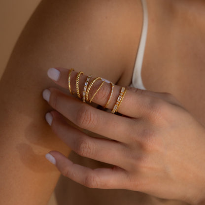 Juego de anillos apilables de diamantes