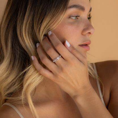 Juego de anillos apilables de diamantes