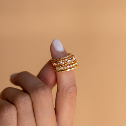 Juego de anillos apilables de cristal