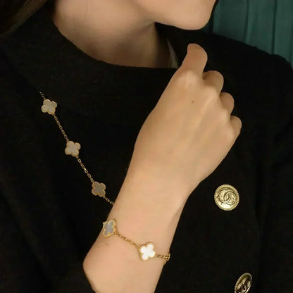 [LUXE]CLOVER WHITE PEARL MOP 5 MOTIF BRACELET COLLECTION