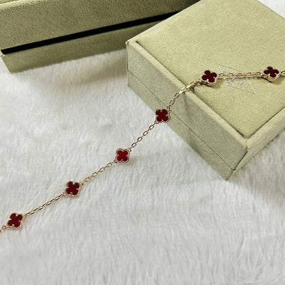 [LUXE]PULSERA DE ÁGATA ROJA CON 6 MOTIVOS DE TRÉBOL