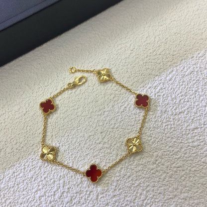 [LUXE]PULSERA LÁSER DE ÁGATA ROJA CON 6 MOTIVOS DE TRÉBOL