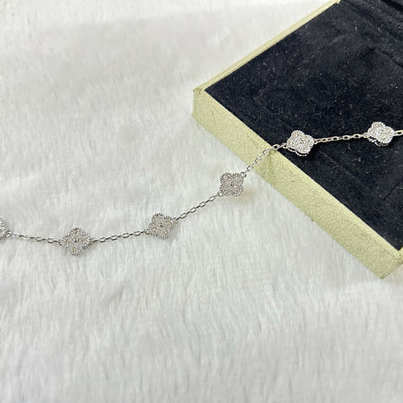 [LUXE]PULSERA DE DIAMANTES CON 6 MOTIVOS DE TRÉBOL