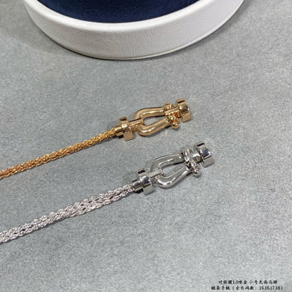 [LUXE]FORCE PULSERA DE CUERDA CON CADENA DE DIAMANTE Y HERRADURA PEQUEÑA