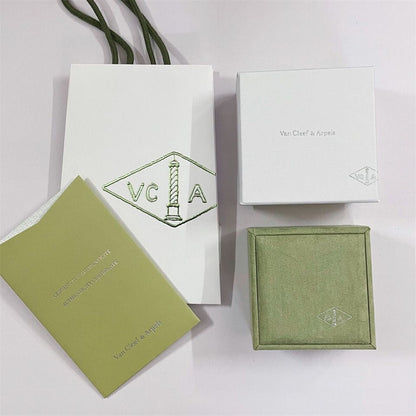 [LUXE]VA CLOVER BRACELET NECKLACE RING BOX GIFT BAG