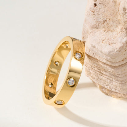 [LUXE] LOVE 4MM 8 DIAMOND RING