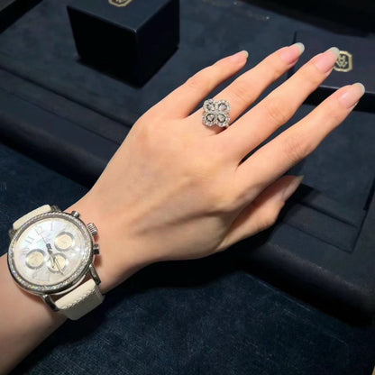 [LUXE] ANILLO DE ARO CON MOTIVO COMPLETO DE DIAMANTE, 16 MM DE PLATA