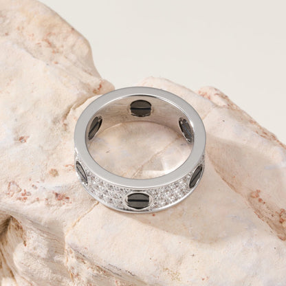 [LUXE] LOVE RING 5.5MM DIAMONDS PAVED CERAMIC