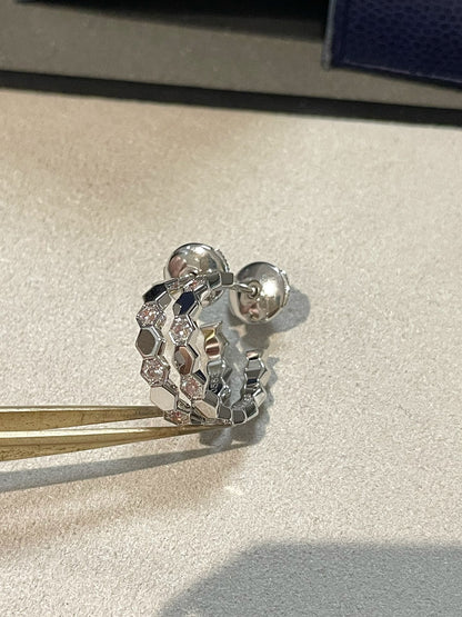 [LUXE]Anillo con diseño hueco de trébol de cuatro hojas en forma de flor